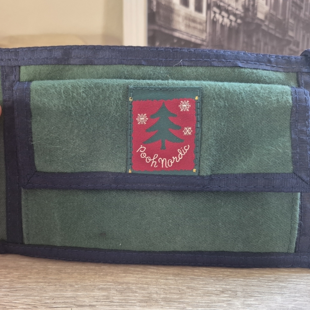 Disney Vintage Green and Blue Crossbody Bag with Winnie the Pooh - Picture 2 of 4